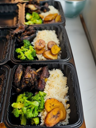 Boxes Lunches